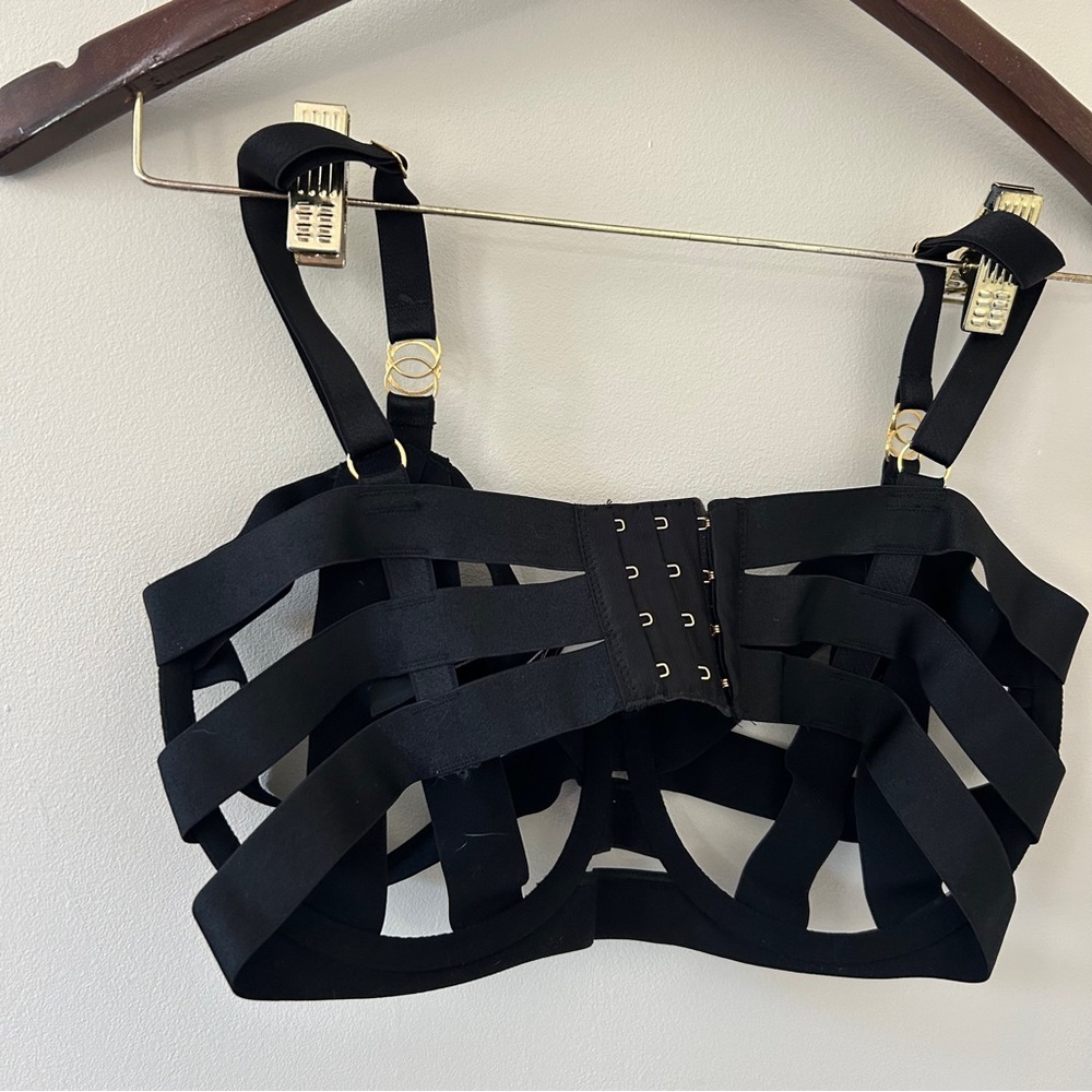 Victoria's Secret Black Strappy Cage Underwire Bra 34DD/E75 - Picture 5 of 7